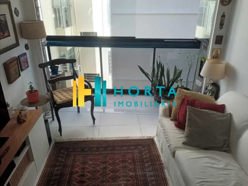 Foto 3 de Apartamento com 2 quartos à venda, 72m2 em Rio De Janeiro - RJ