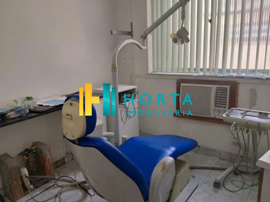 Sala Comercial à venda, 37m2 em Rio De Janeiro - RJ - imagem 1 Foto 1 de Sala Comercial à venda, 37m2 em Rio De Janeiro - RJ