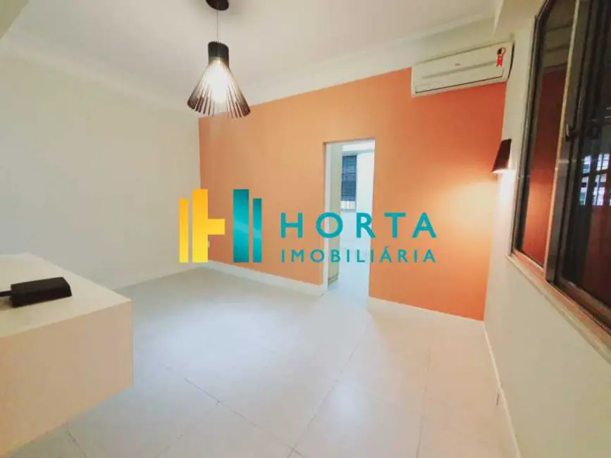 Apartamento com 1 quarto à venda, 55m2 em Rio De Janeiro - RJ - imagem 2 Foto 2 de Apartamento com 1 quarto à venda, 55m2 em Rio De Janeiro - RJ