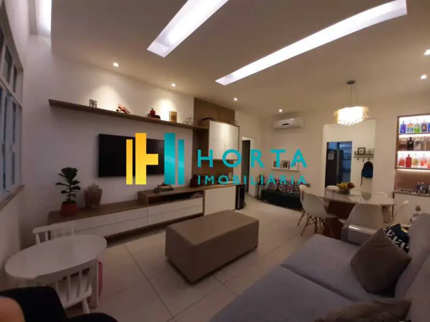 Foto 2 de Apartamento com 2 quartos à venda, 107m2 em Rio De Janeiro - RJ