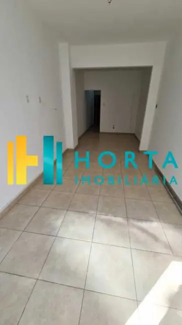 Kitnet com 1 quarto à venda, 37m2 em Rio De Janeiro - RJ - imagem 2 Foto 2 de Kitnet com 1 quarto à venda, 37m2 em Rio De Janeiro - RJ