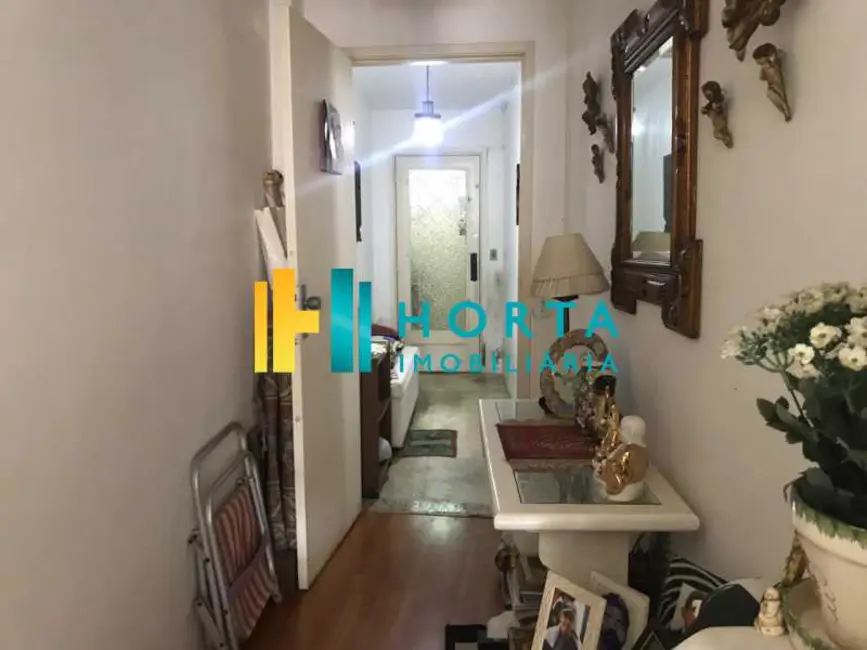 Foto 2 de Apartamento com 2 quartos à venda, 85m2 em Rio De Janeiro - RJ