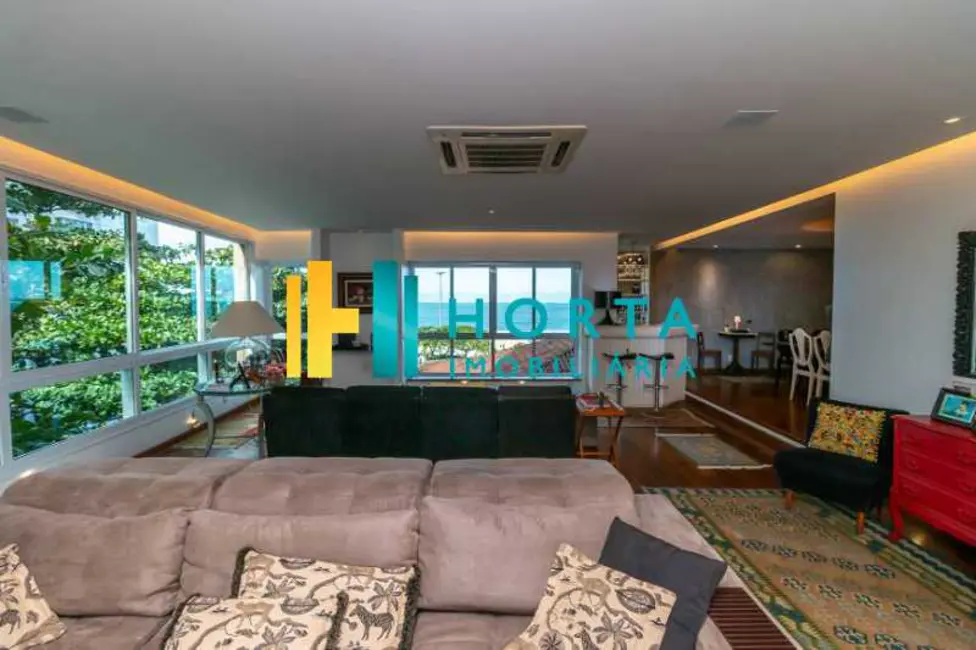 Foto 2 de Apartamento com 4 quartos à venda, 170m2 em Rio De Janeiro - RJ
