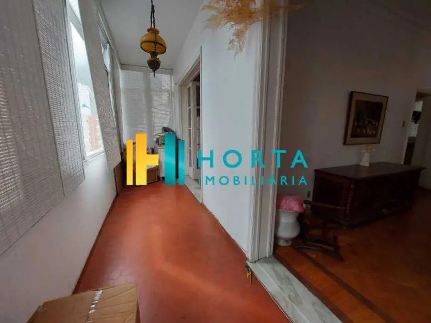 Foto 4 de Apartamento com 3 quartos para alugar, 200m2 em Rio De Janeiro - RJ