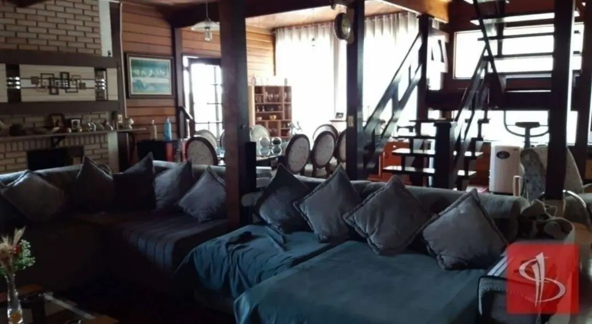 Foto 2 de Casa com 4 quartos à venda, 188m2 em Jardim Fazenda Rincão, Aruja - SP