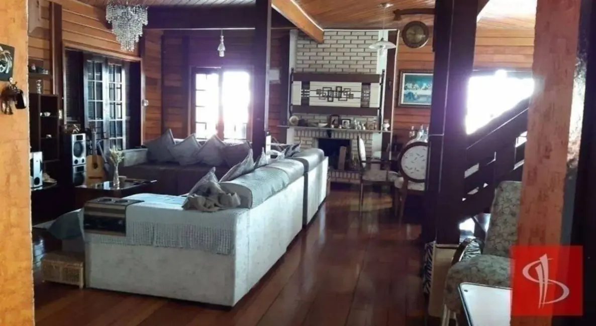 Foto 3 de Casa com 4 quartos à venda, 188m2 em Jardim Fazenda Rincão, Aruja - SP