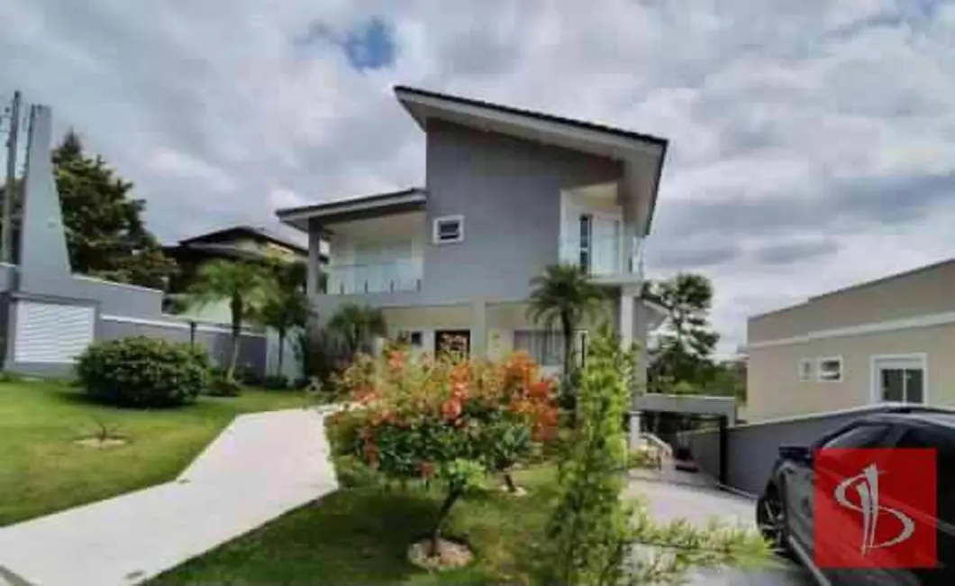 Foto 1 de Casa com 3 quartos à venda, 331m2 em Aruja - SP
