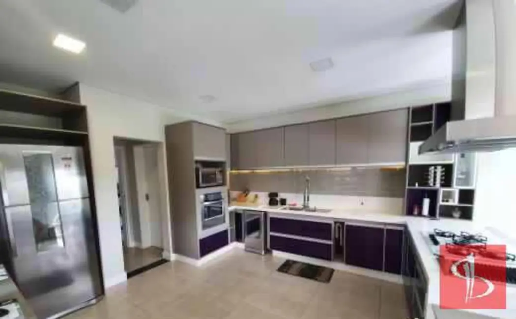 Foto 6 de Casa com 3 quartos à venda, 331m2 em Aruja - SP