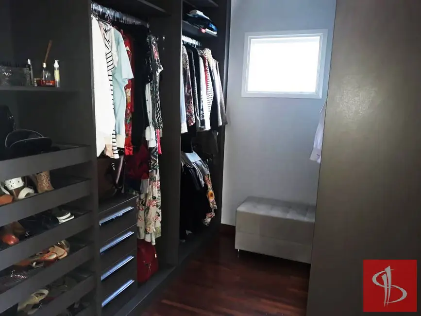 Foto 9 de Casa com 4 quartos à venda, 218m2 em Jardim das Cerejeiras, Aruja - SP