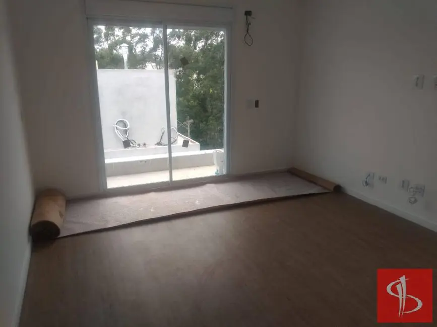 Foto 4 de Casa com 4 quartos à venda, 280m2 em Jardim das Cerejeiras, Aruja - SP