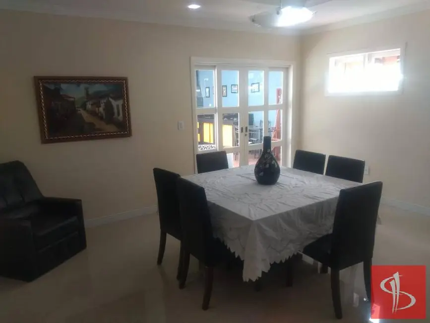 Foto 5 de Casa com 3 quartos à venda, 300m2 em Jardim das Cerejeiras, Aruja - SP