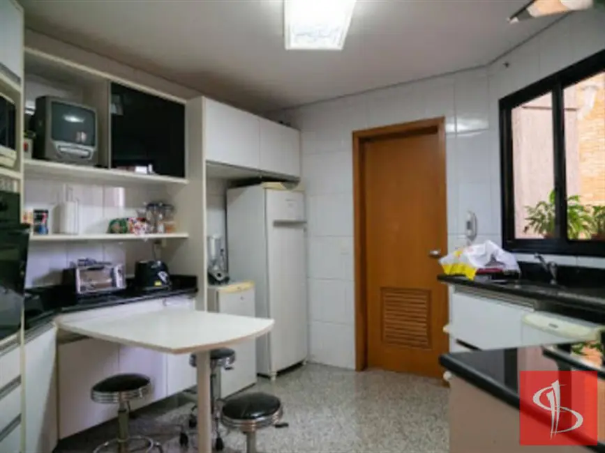 Apartamento com 3 quartos à venda, 138m2 em Tatuapé, São Paulo - SP - imagem 6 Foto 6 de Apartamento com 3 quartos à venda, 138m2 em Tatuapé, São Paulo - SP