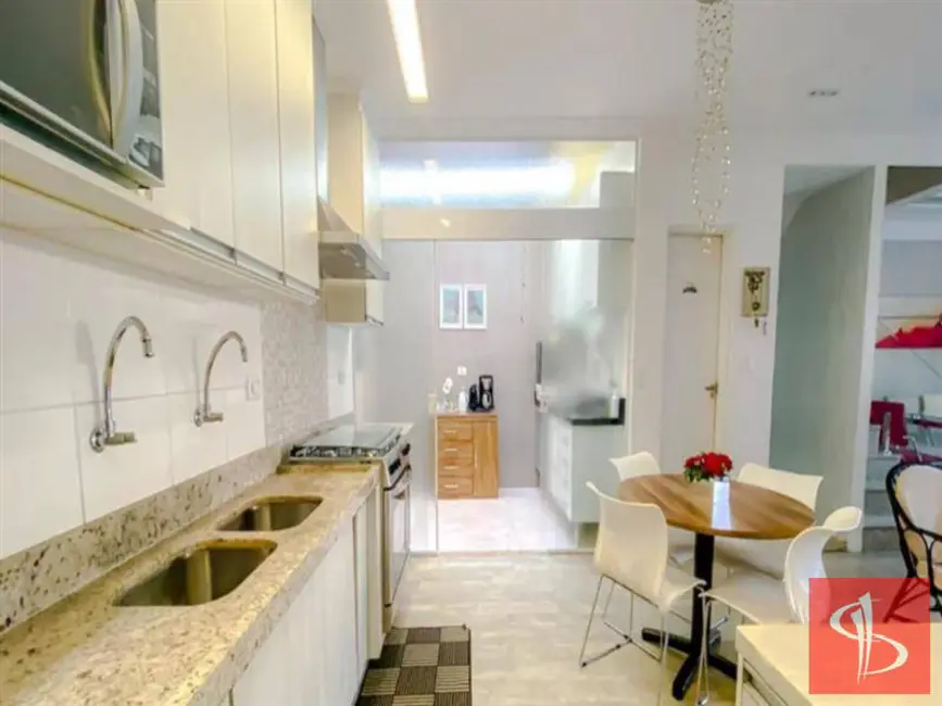 Sobrado com 3 quartos à venda, 203m2 em Vila Carrão, São Paulo - SP - imagem 7 Foto 7 de Sobrado com 3 quartos à venda, 203m2 em Vila Carrão, São Paulo - SP