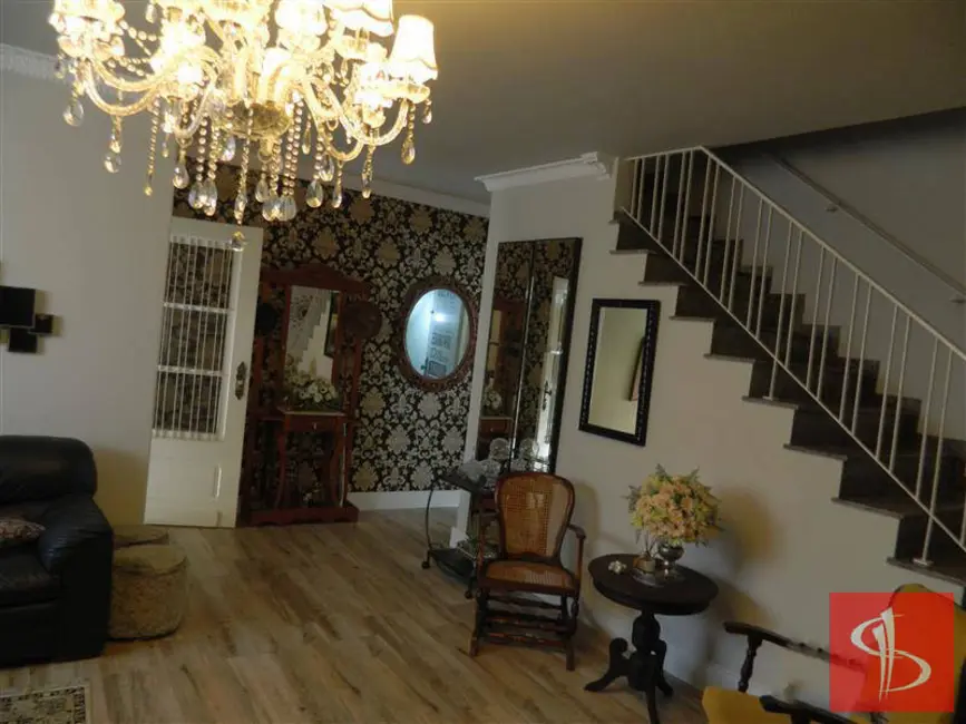 Foto 3 de Sobrado com 3 quartos à venda, 240m2 em Vila Bertioga, São Paulo - SP