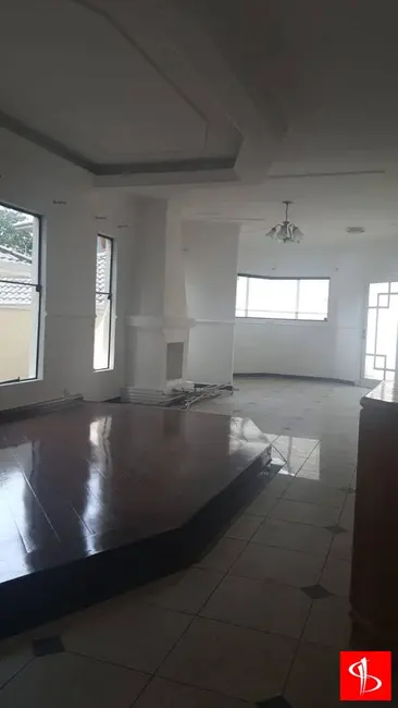 Foto 3 de Casa com 4 quartos para alugar, 340m2 em Jardim Fazenda Rincão, Aruja - SP