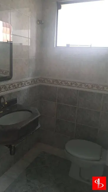 Foto 7 de Casa com 4 quartos para alugar, 340m2 em Jardim Fazenda Rincão, Aruja - SP