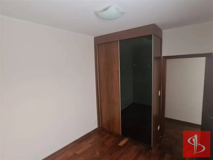 Sobrado com 3 quartos à venda, 197m2 em Cidade Mãe do Céu, São Paulo - SP - imagem 8 Foto 8 de Sobrado com 3 quartos à venda, 197m2 em Cidade Mãe do Céu, São Paulo - SP