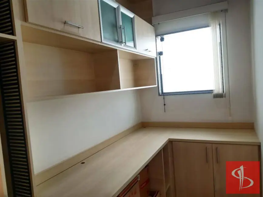 Sobrado com 4 quartos à venda, 190m2 em Cidade Mãe do Céu, São Paulo - SP - imagem 4 Foto 4 de Sobrado com 4 quartos à venda, 190m2 em Cidade Mãe do Céu, São Paulo - SP