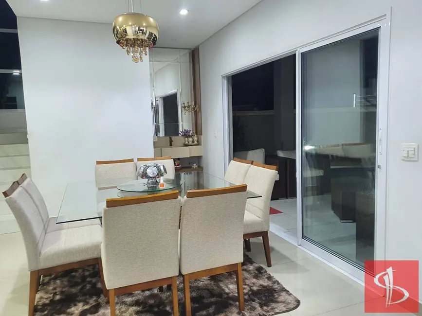 Foto 1 de Casa com 3 quartos à venda, 300m2 em Jardim das Cerejeiras, Aruja - SP