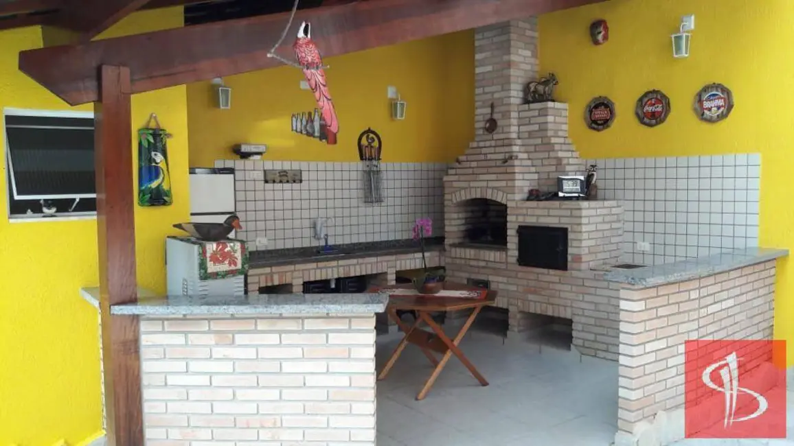 Casa com 4 quartos à venda, 311m2 em Jardim das Cerejeiras, Aruja - SP - imagem 6 Foto 6 de Casa com 4 quartos à venda, 311m2 em Jardim das Cerejeiras, Aruja - SP