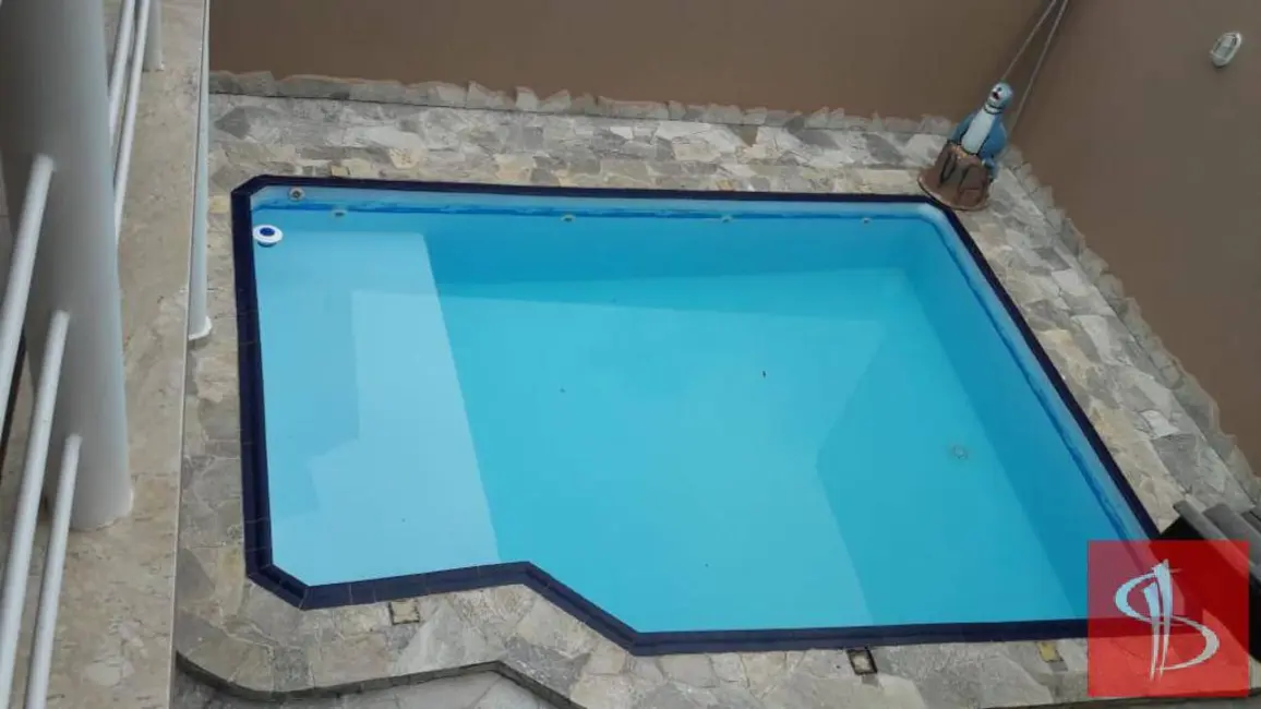 Casa com 4 quartos à venda, 311m2 em Jardim das Cerejeiras, Aruja - SP - imagem 5 Foto 5 de Casa com 4 quartos à venda, 311m2 em Jardim das Cerejeiras, Aruja - SP