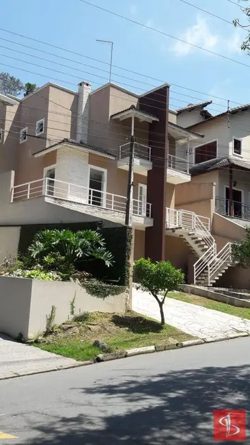 Foto 2 de Casa com 4 quartos à venda, 311m2 em Jardim das Cerejeiras, Aruja - SP