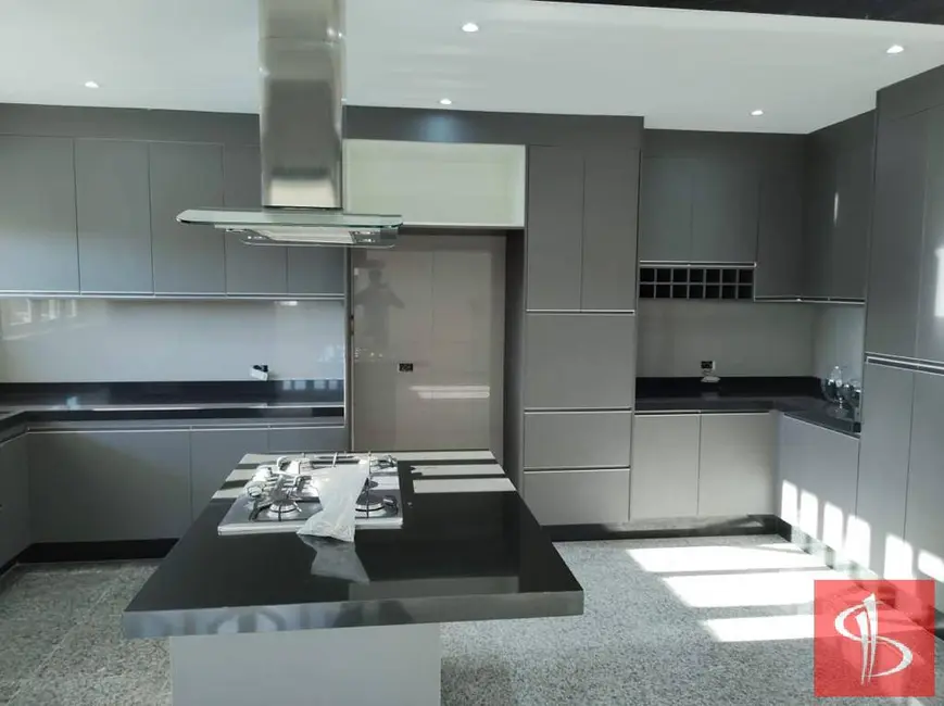 Foto 6 de Casa com 5 quartos à venda, 750m2 em Jardim das Cerejeiras, Aruja - SP