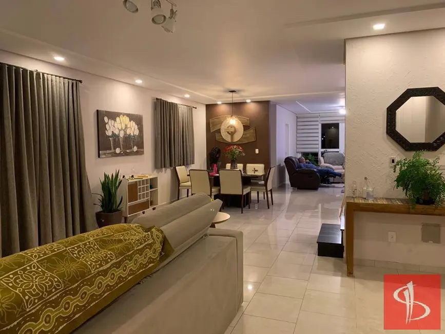 Foto 4 de Casa com 3 quartos à venda, 300m2 em Jardim das Cerejeiras, Aruja - SP