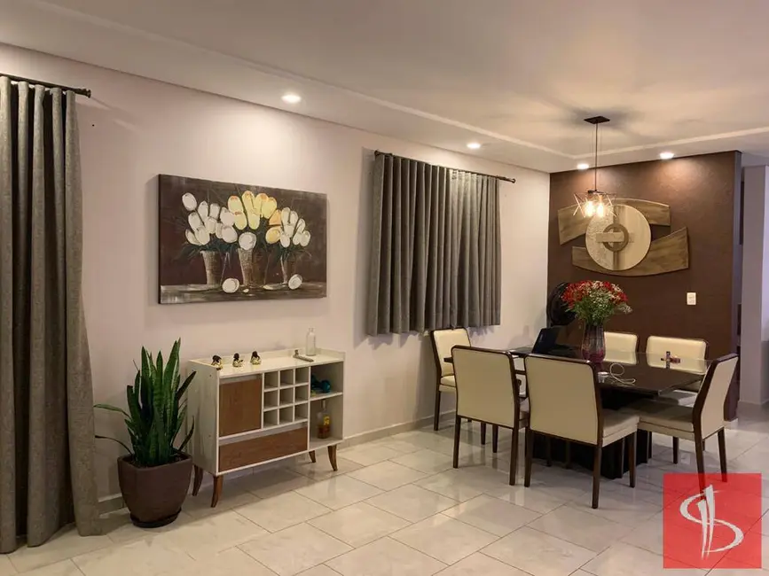 Foto 5 de Casa com 3 quartos à venda, 300m2 em Jardim das Cerejeiras, Aruja - SP