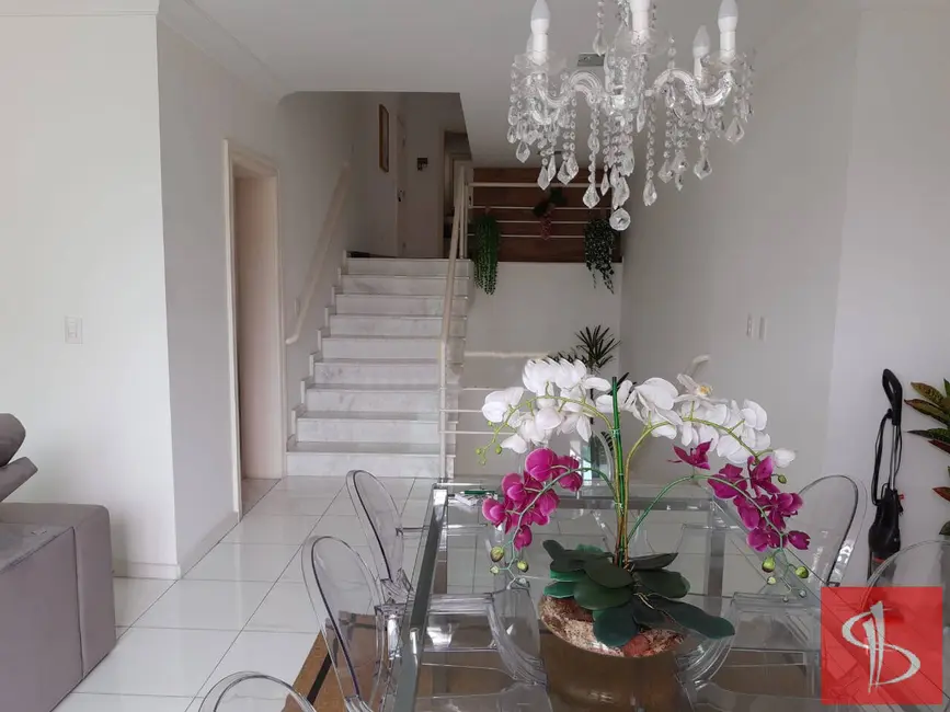 Foto 2 de Casa com 3 quartos à venda e para alugar, 322m2 em Jardim Fazenda Rincão, Aruja - SP