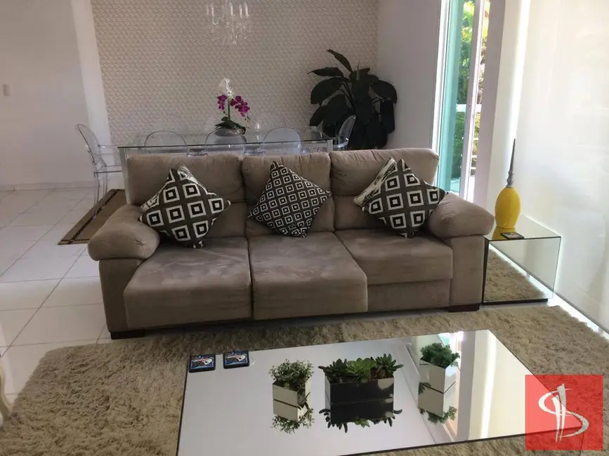 Foto 1 de Casa com 3 quartos à venda e para alugar, 322m2 em Jardim Fazenda Rincão, Aruja - SP