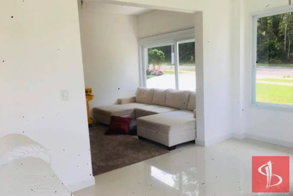 Foto 1 de Casa com 3 quartos à venda e para alugar, 400m2 em Santa Isabel - SP