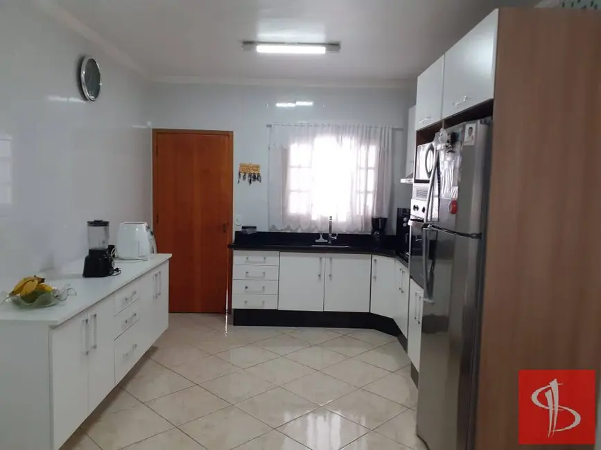 Sobrado com 3 quartos à venda, 250m2 em Penha de França, São Paulo - SP - imagem 6 Foto 6 de Sobrado com 3 quartos à venda, 250m2 em Penha de França, São Paulo - SP