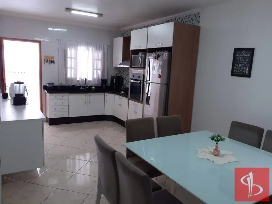 Sobrado com 3 quartos à venda, 250m2 em Penha de França, São Paulo - SP - imagem 4 Foto 4 de Sobrado com 3 quartos à venda, 250m2 em Penha de França, São Paulo - SP