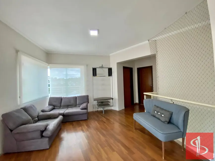 Foto 3 de Casa com 4 quartos para alugar, 620m2 em Arujázinho I, II e III, Aruja - SP