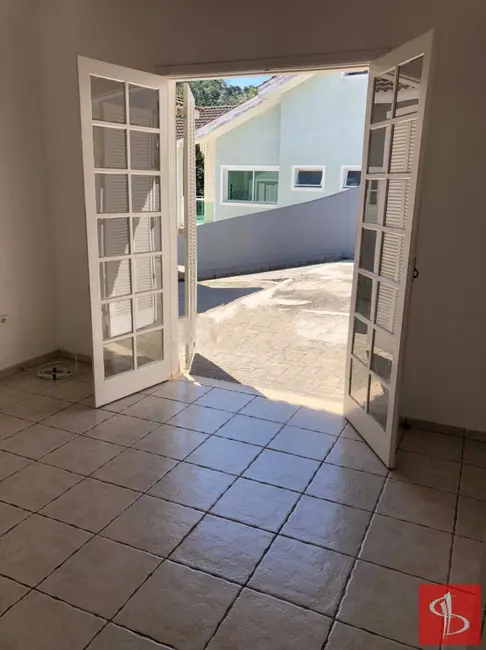 Foto 1 de Casa com 4 quartos à venda e para alugar, 210m2 em Novo Horizonte Hills I e II, Aruja - SP