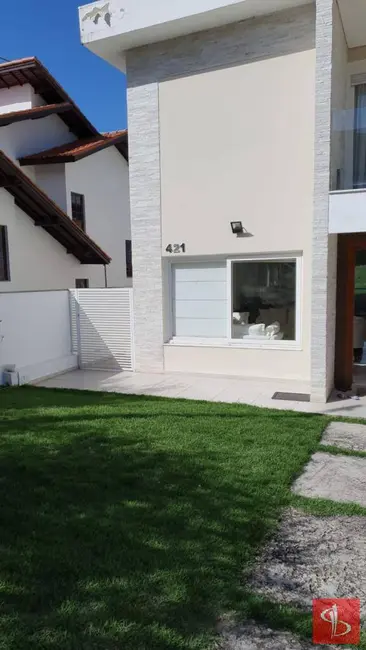 Foto 5 de Casa com 4 quartos à venda, 272m2 em Jardim das Cerejeiras, Aruja - SP