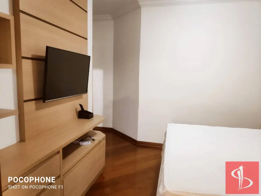 Foto 9 de Casa com 4 quartos para alugar, 300m2 em Jardim das Cerejeiras, Aruja - SP