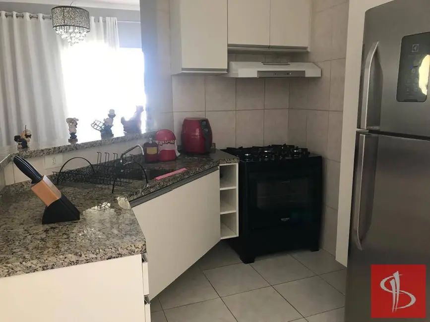 Foto 2 de Apartamento com 2 quartos à venda, 61m2 em Jardim Ângelo, Aruja - SP