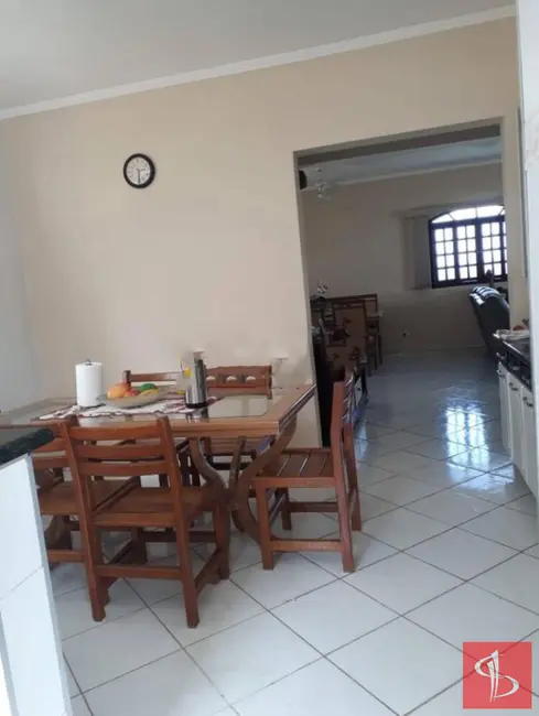 Foto 3 de Chácara com 3 quartos à venda, 1000m2 em Chácaras Vista Alegre, Aruja - SP