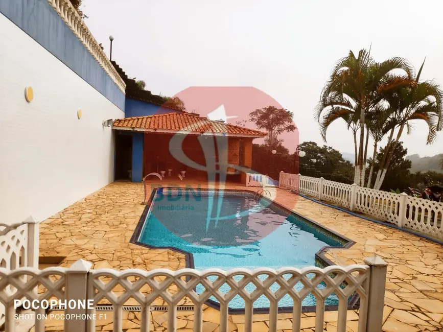 Foto 4 de Chácara com 4 quartos à venda, 450m2 em Jardim Arujá, Aruja - SP