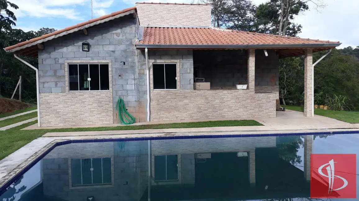 Foto 2 de Chácara com 3 quartos à venda, 2500m2 em Canjicas, Aruja - SP