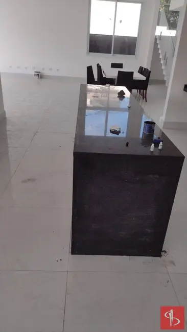 Foto 6 de Casa com 4 quartos para alugar, 500m2 em Arujázinho I, II e III, Aruja - SP