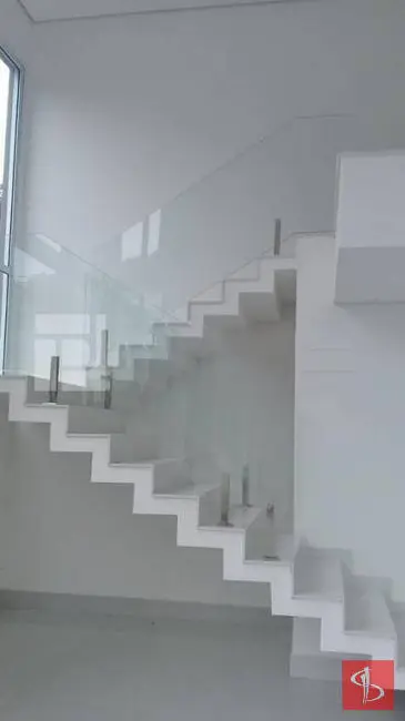 Foto 3 de Casa com 4 quartos para alugar, 500m2 em Arujázinho I, II e III, Aruja - SP