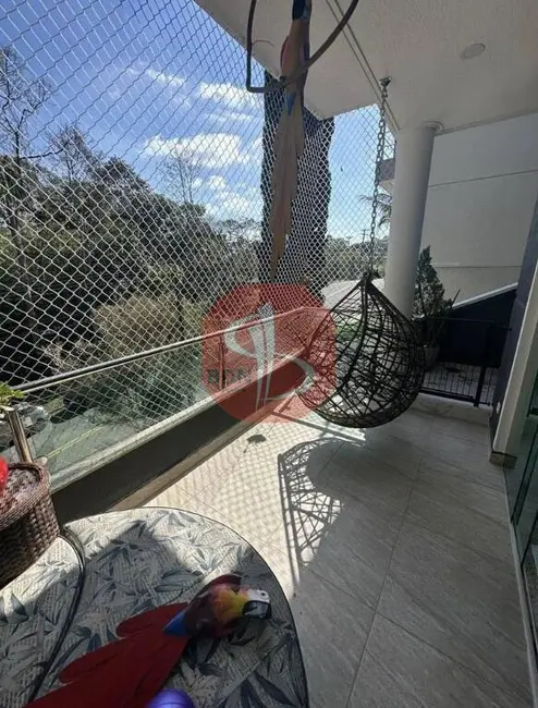 Foto 2 de Casa com 4 quartos à venda em Jardim das Cerejeiras, Aruja - SP