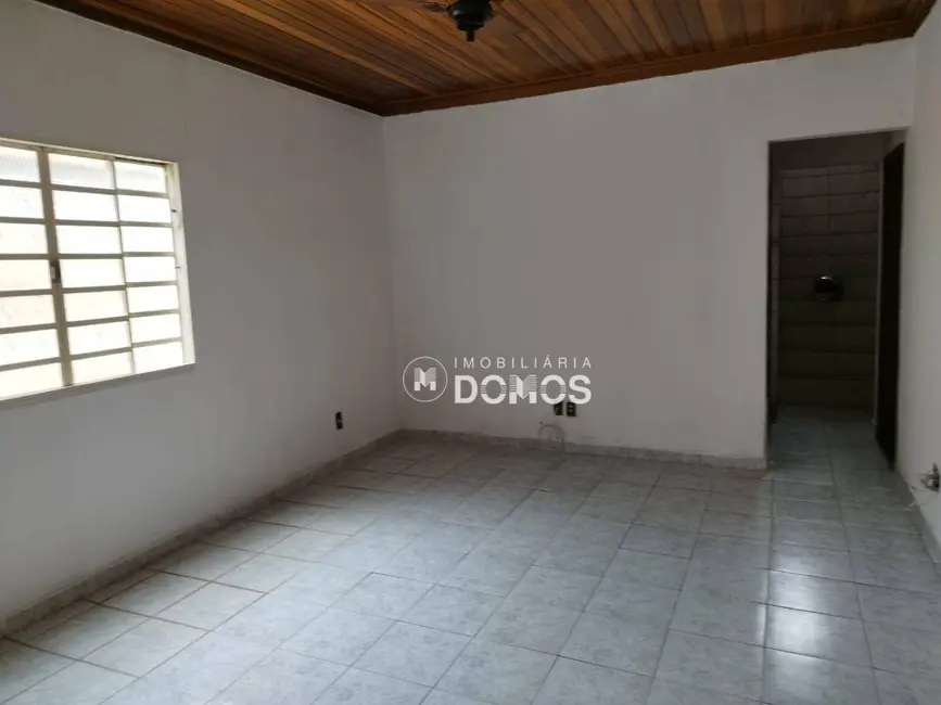 Foto 8 de Sobrado com 4 quartos à venda, 160m2 em Parque São Francisco, Guaratingueta - SP