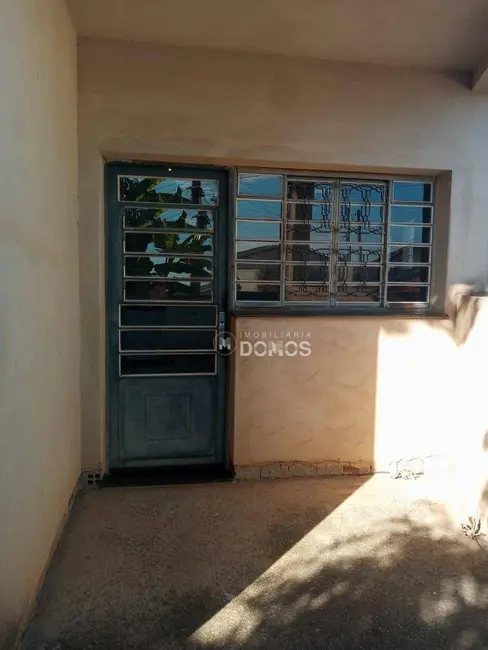 Foto 4 de Sobrado com 4 quartos à venda, 298m2 em Guaratingueta - SP