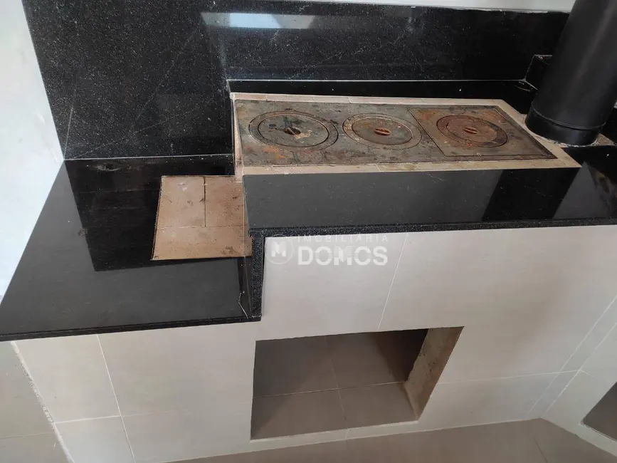 Foto 4 de Sobrado com 3 quartos à venda, 338m2 em São Dimas, Guaratingueta - SP