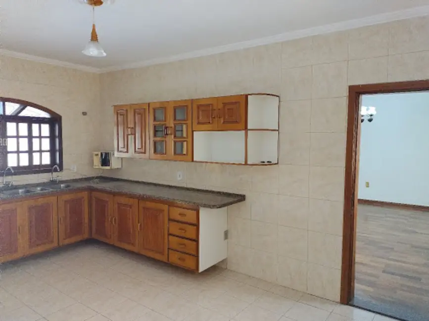 Foto 6 de Casa com 3 quartos à venda, 300m2 em Portal das Colinas, Guaratingueta - SP