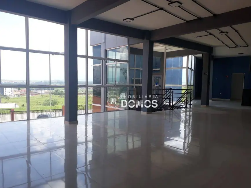 Loja para alugar, 600m2 em Guaratingueta - SP - imagem 8 Foto 8 de Loja para alugar, 600m2 em Guaratingueta - SP